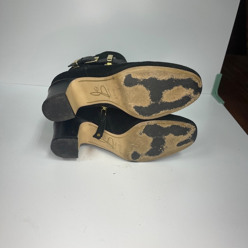 Women’s Suede Joan & David Black Booties with Gold Buckle Size 5.5 - Picture 8 of 9